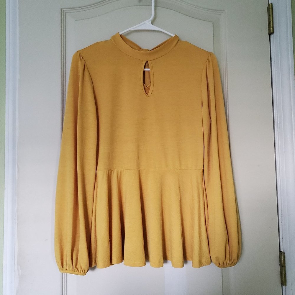 NWOT Peplum top
